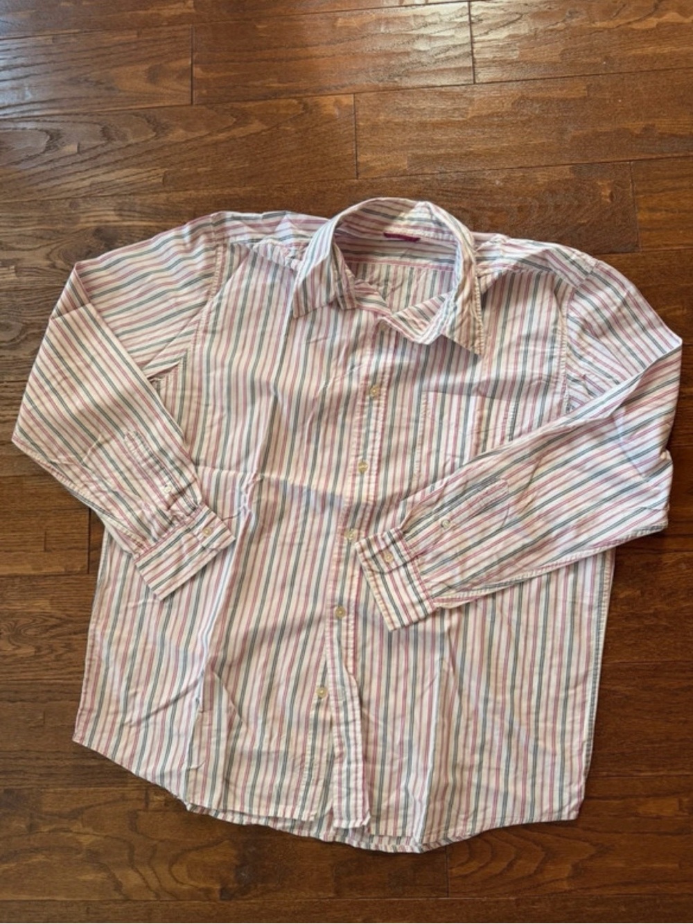 American Eagle Men's Long-Sleeve Button-Up Shirt in Pink and White Stripe